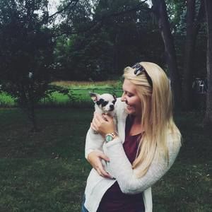 Meet your Posher, Kenzie